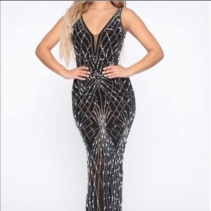 FASHION NOVA MAXI PEARL DRESS
